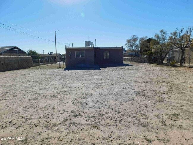 Building Photo - 7625 Hacienda Ave