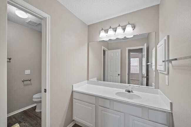 Building Photo - 6505 Sage Ct