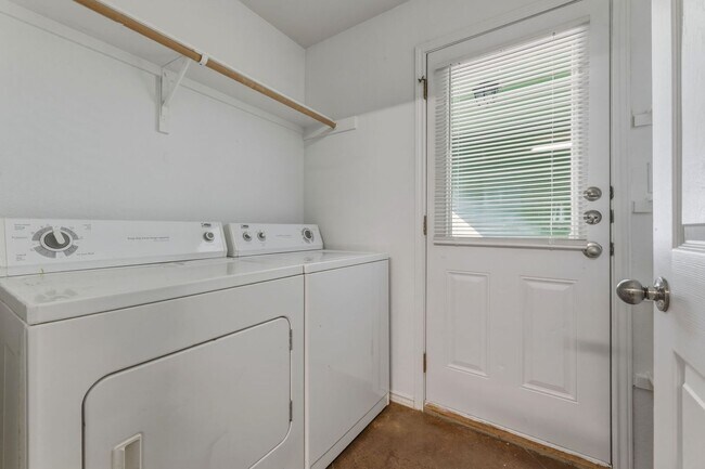 Building Photo - Your East Austin Era Starts Here