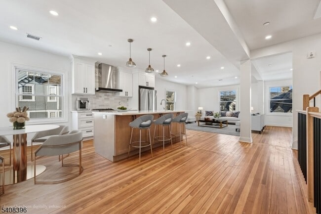 Building Photo - 30 Woodland Ave