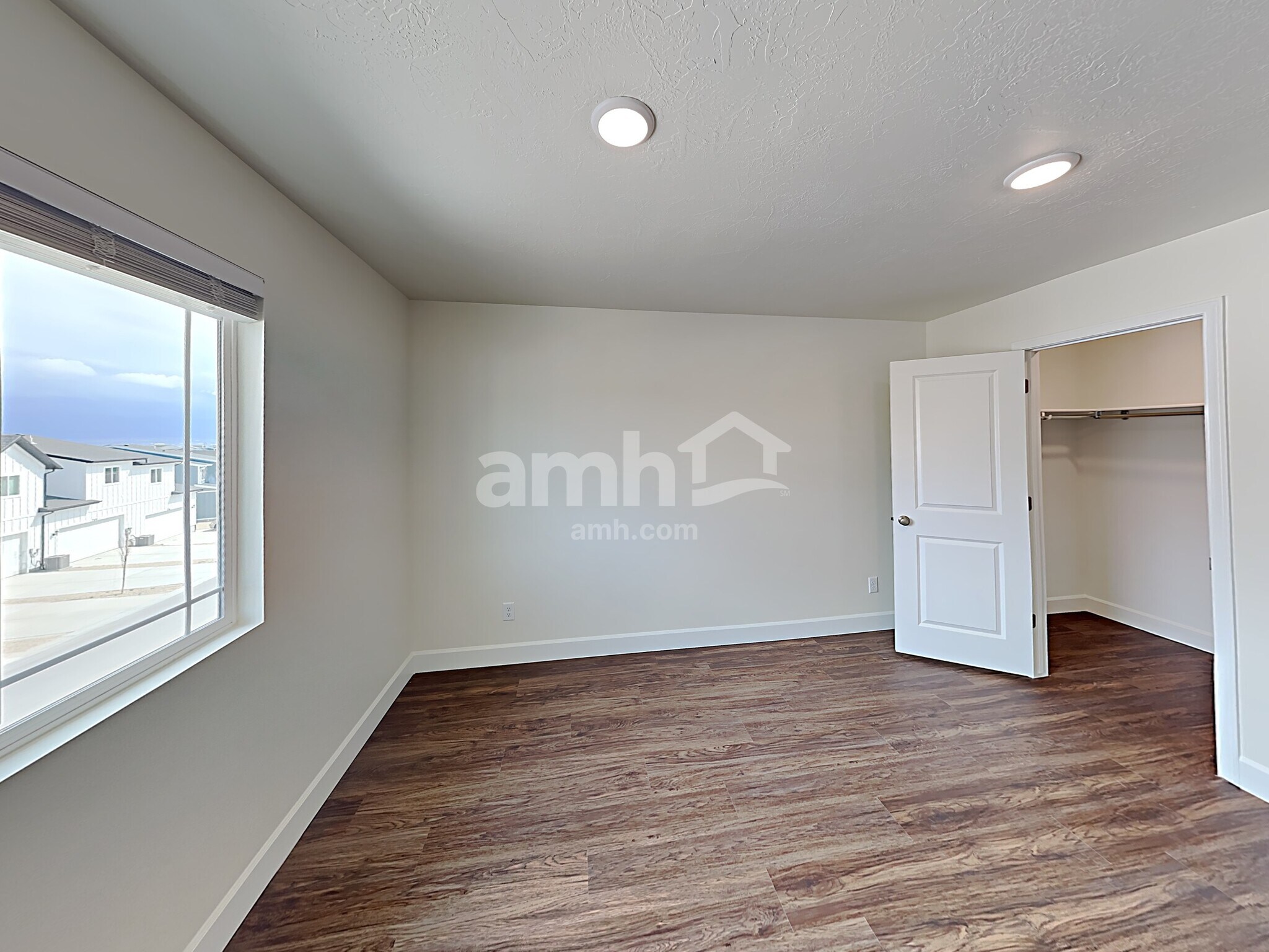Building Photo - 7357 S Copper Rim Dr
