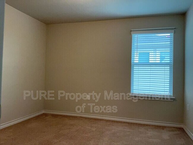 Building Photo - 11708 Coyote Call Way