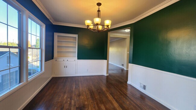 Building Photo - 1433 Selby Ave