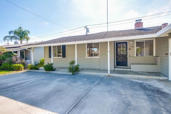 Building Photo - 1534 Crespi Dr