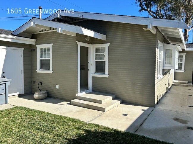 Building Photo - Beautiful Single-Family Home in the Heart ...