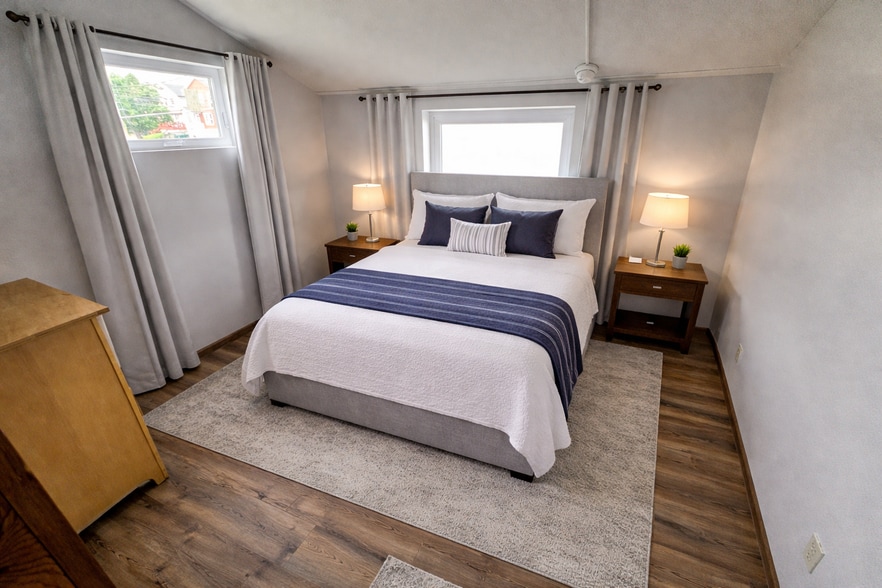 Bedroom 4 - 47 W Bridge St