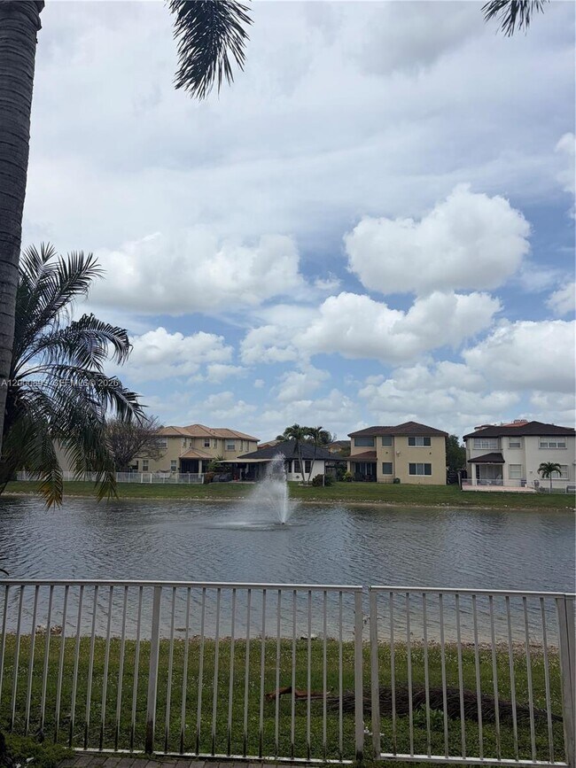 Building Photo - 10947 NW 79th St