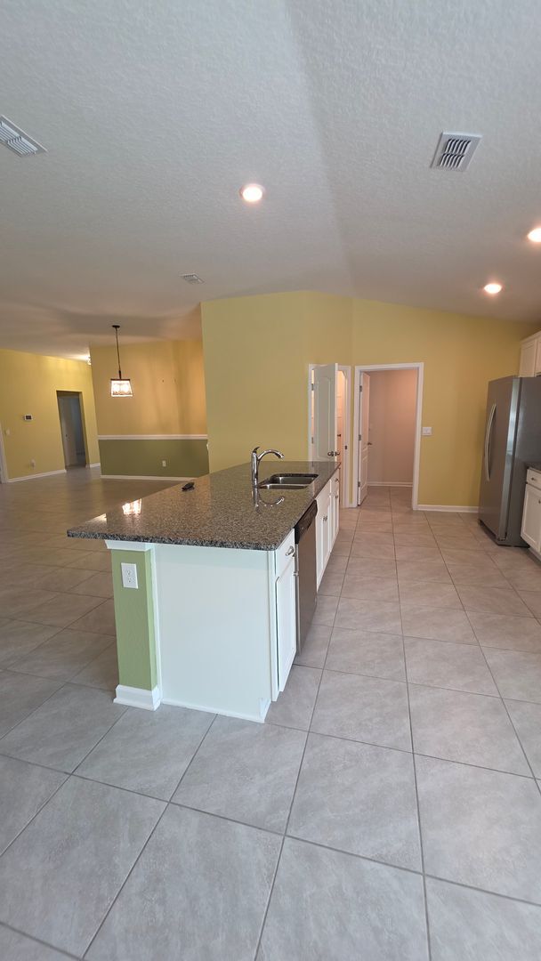 Building Photo - New Home in Sawmill Creek 3 Bedroom 3 Bath home with Office/Den and Screened Patio