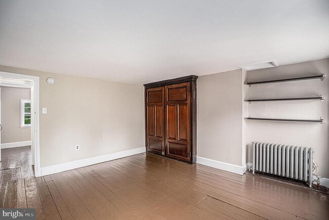 Building Photo - 363 Spring Mill Ave