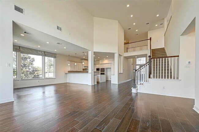 Building Photo - 28214 Evergreen Cove Ln