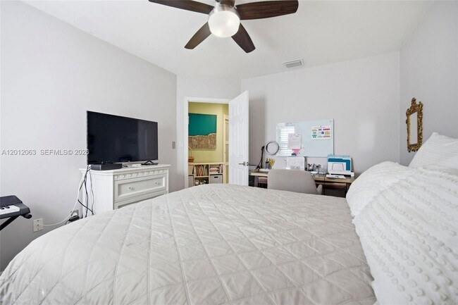 Building Photo - 11703 Sunfish Way