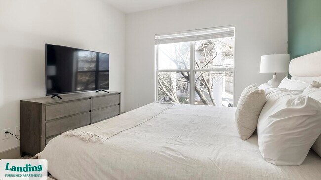 Building Photo - 349 Decatur St. SE