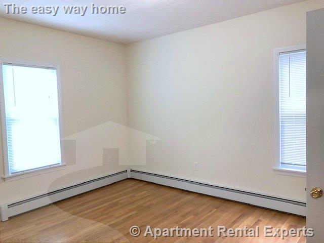 Building Photo - 389.5 Columbia St Unit #1