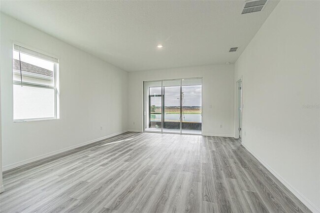 Building Photo - 31415 Paper Birch St