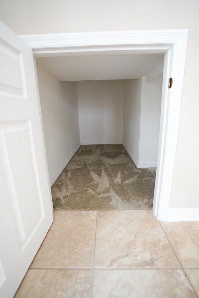 Building Photo - Beautiful 4BR/3.5BA Home with Dual Primary Suites in Harmony for Rent!