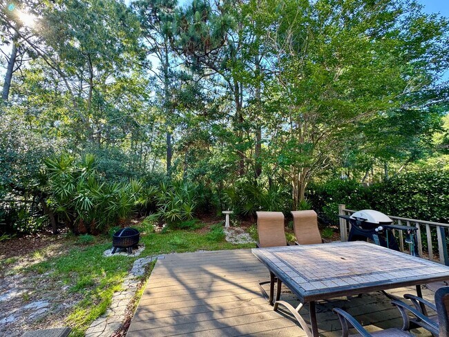 Building Photo - Fully Furnished Coastal Home in Gated Allenwood Community | Steps from Pool, Minutes from Schools...
