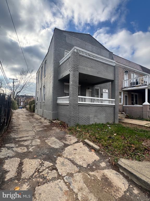 Building Photo - 5000 Litchfield Ave