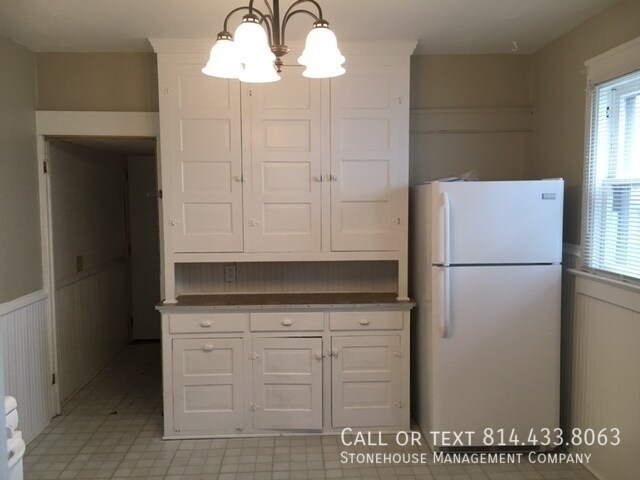 Building Photo - 3603 Maple St