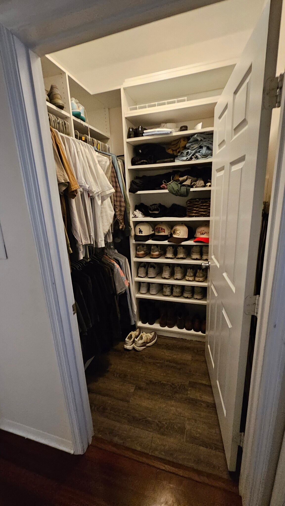 Building Photo - 501 Knights Run Ave