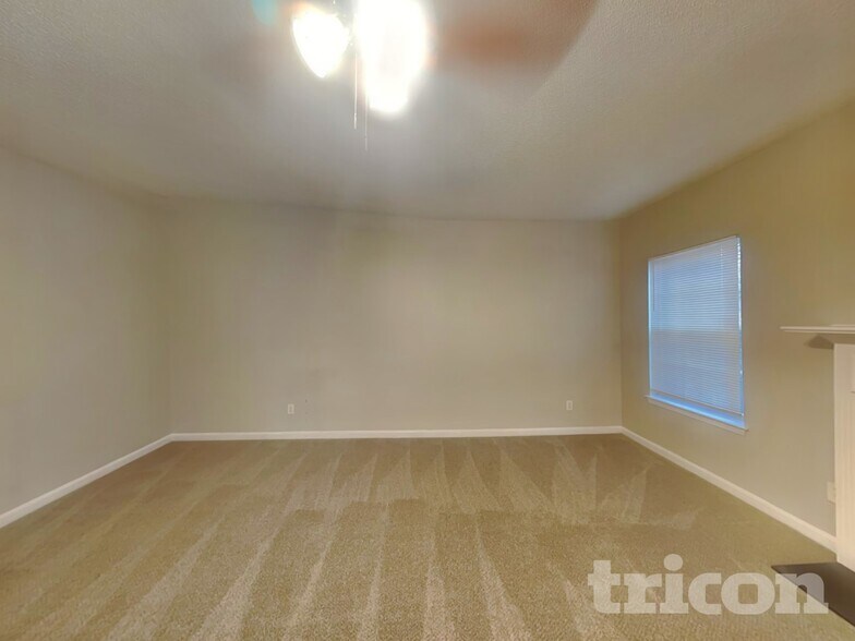 Building Photo - 1620 Cutters Mill Dr