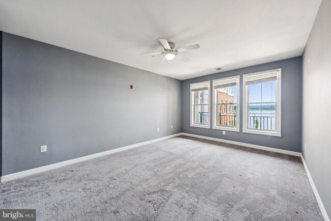 Building Photo - 440 Belmont Bay Dr
