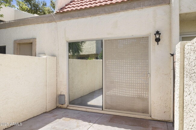 Building Photo - 6013 N 79th St