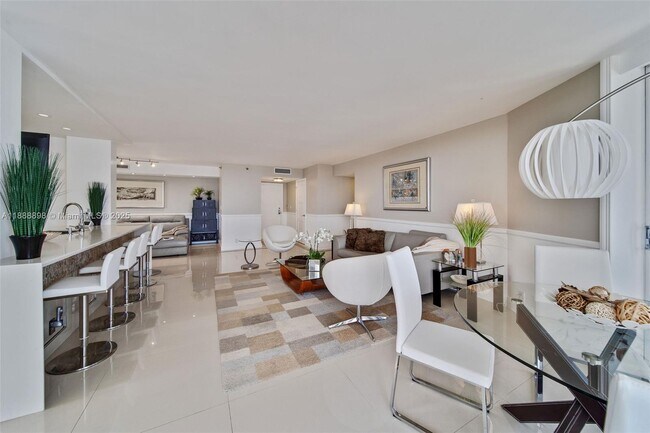Building Photo - 4000 Towerside Terrace