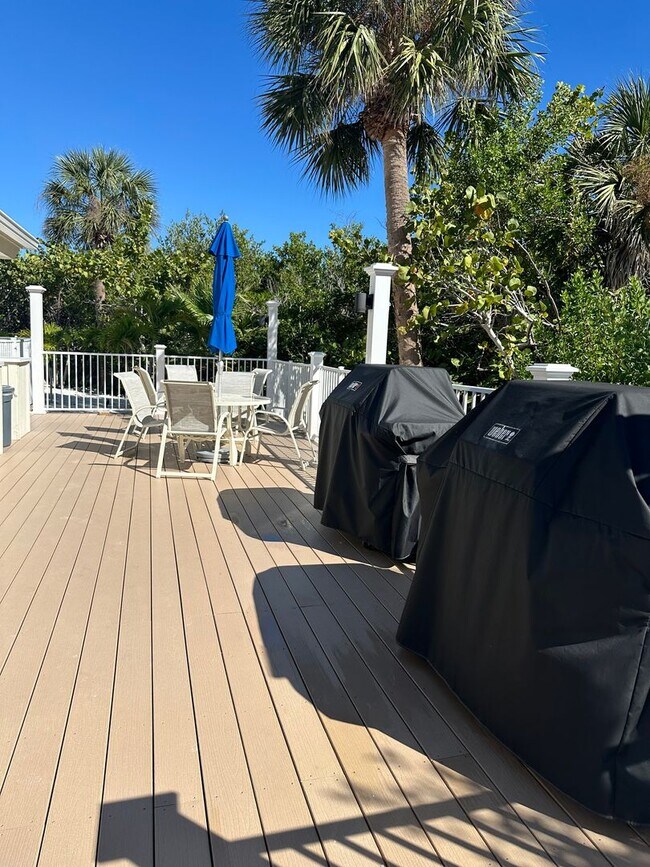 Building Photo - Check out this view from the 7th floor overlooking the gulf of America!!! SEASONAL/OFF-SEASONAL O...