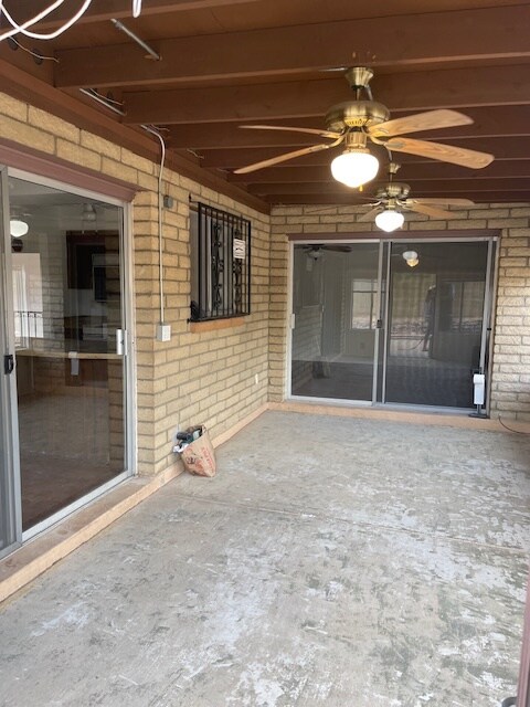 Building Photo - 8001 N El Tovar Pl