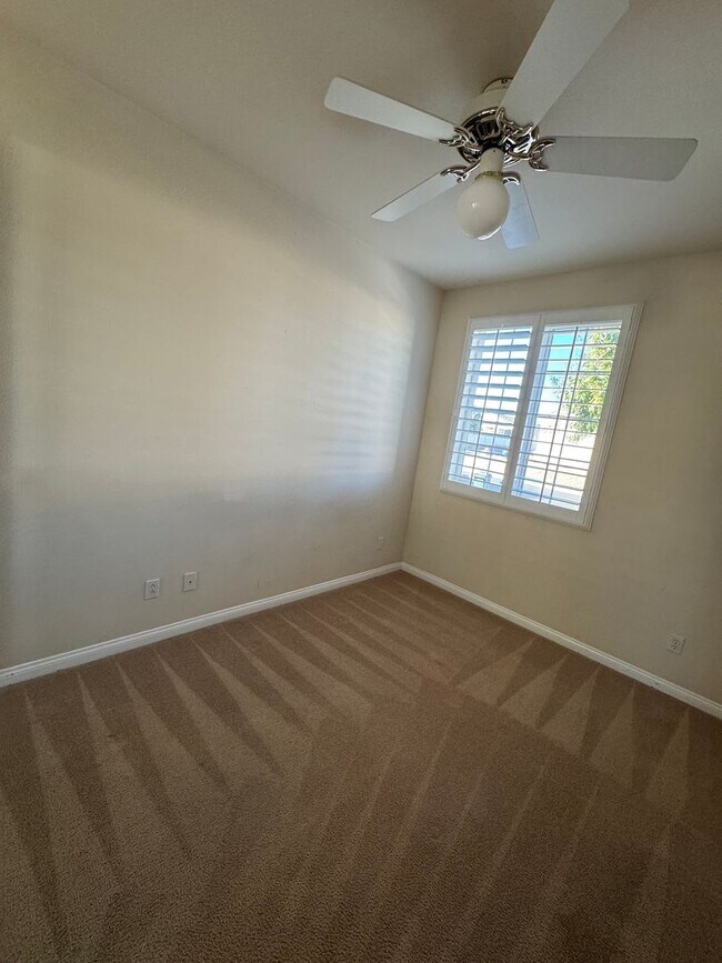 Building Photo - JUST REDUCED! Apple Valley 55 + Senior Resort Living Community of Sun City Del Webb