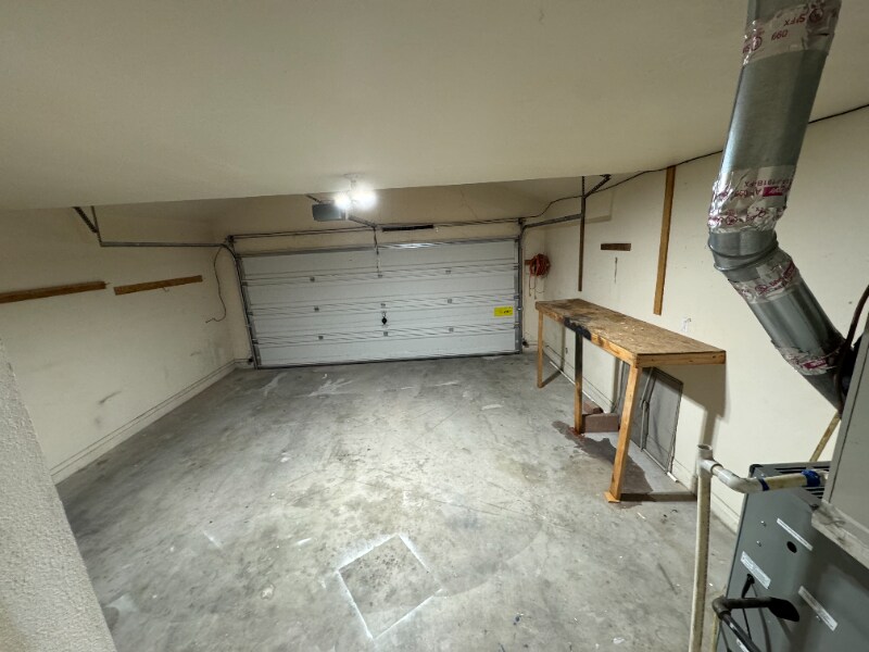 Building Photo - 128 Tierra Vista Dr