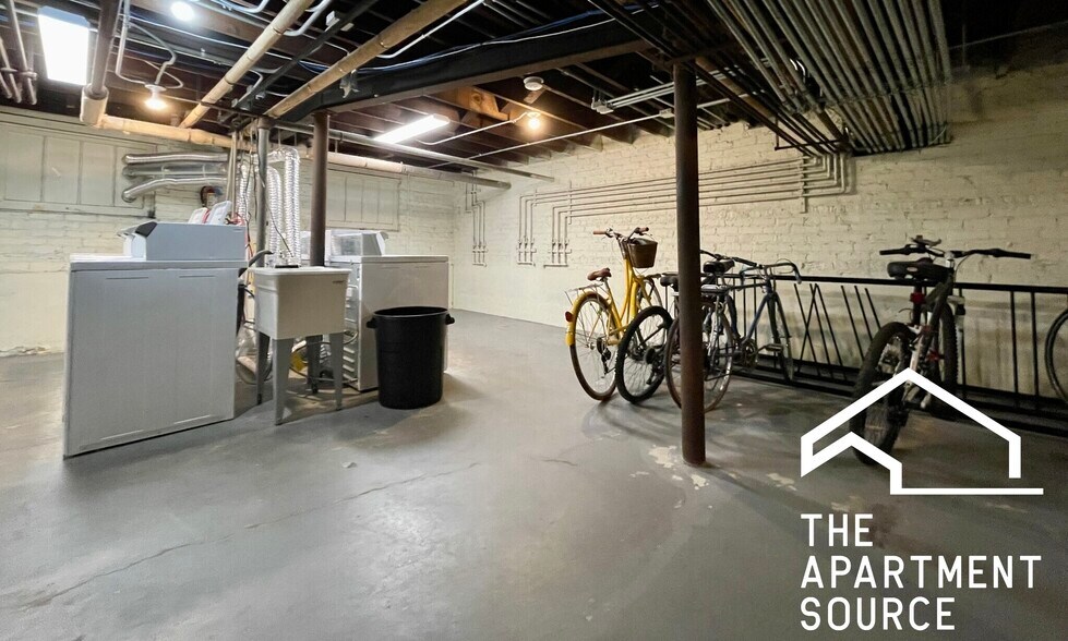 Building Photo - 2315 N Rockwell St