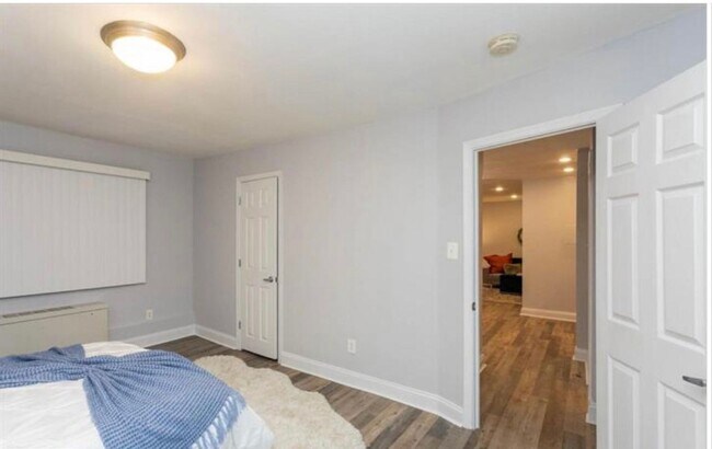 Building Photo - Spacious and Newly Remodelled at the Fairm...