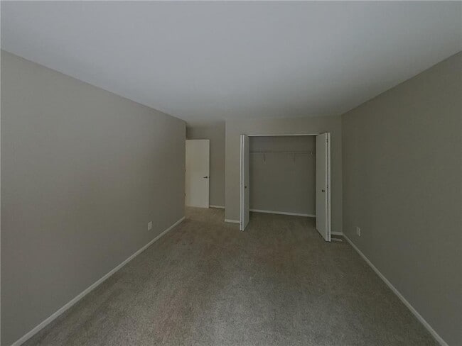 Building Photo - 2303 Leyland Cir