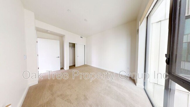 Building Photo - 532 Union St