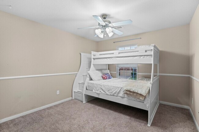 Building Photo - 9431 Thurber Ridge Dr