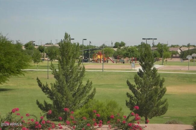 Building Photo - 2302 E Winged Foot Dr