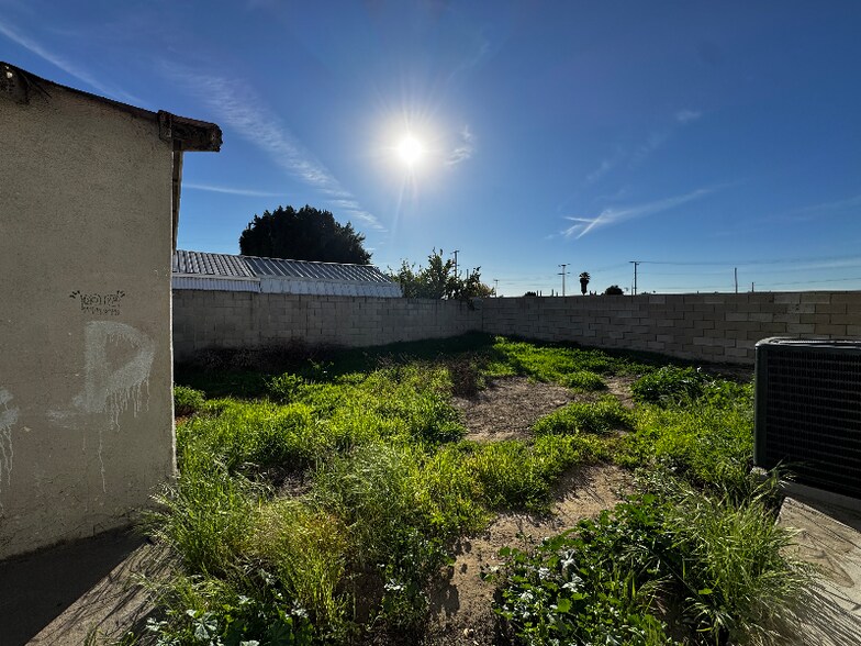 Building Photo - 1948 Turrill Ave