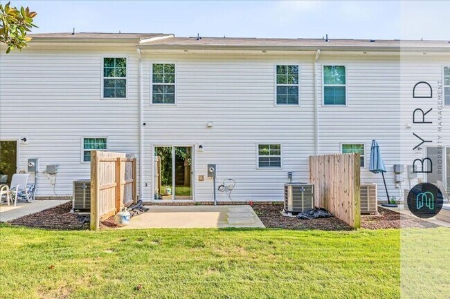 Building Photo - 3380 Dewsberry Ln