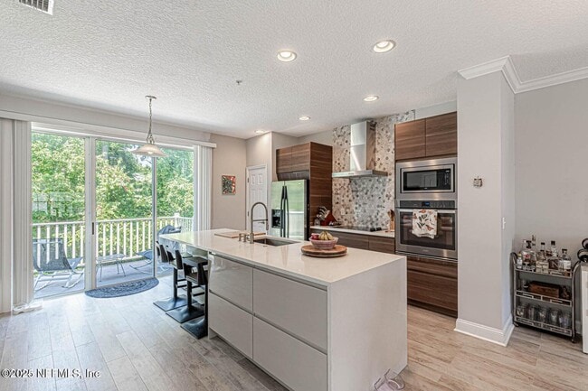Building Photo - 4518 Congressional Dr