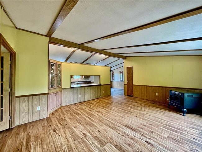 Building Photo - 535 Swihart Rd