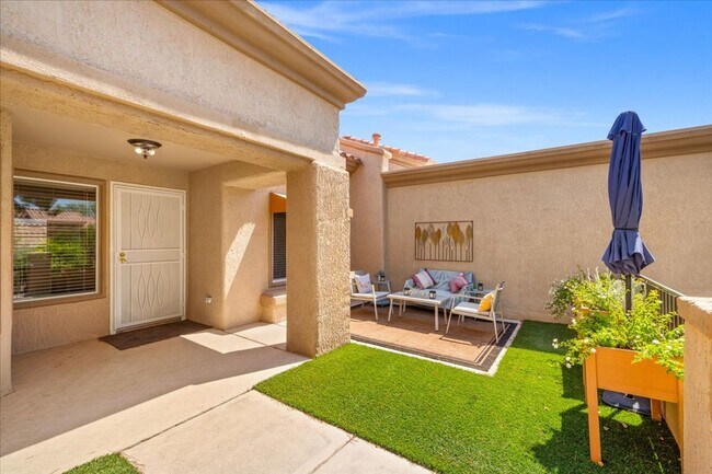 Building Photo - Renovated Single Story In Sun City Summerlin