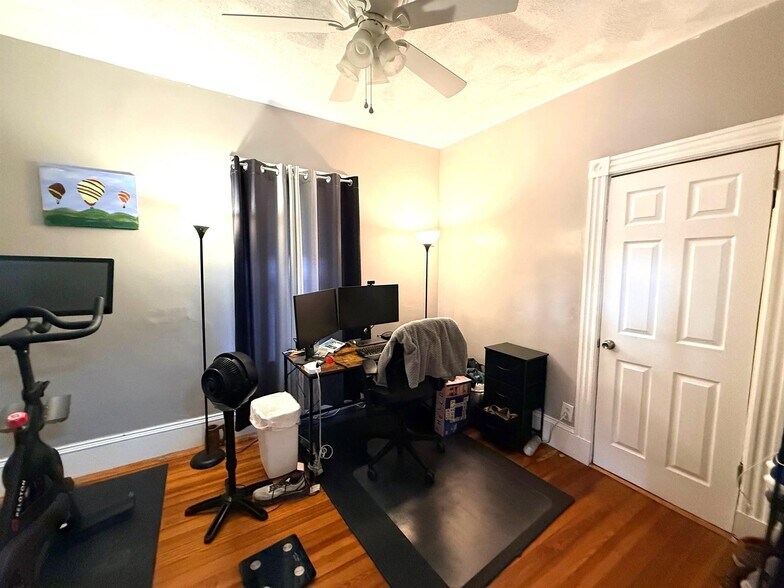 Building Photo - 42 Gibbens St