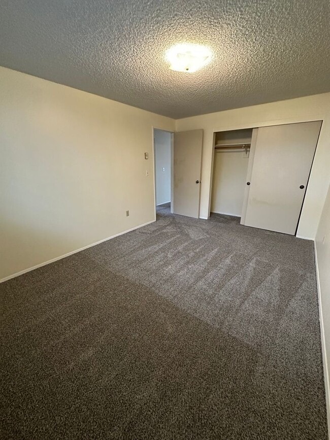 Building Photo - 2 bed / 1 Bath in Warrenton
