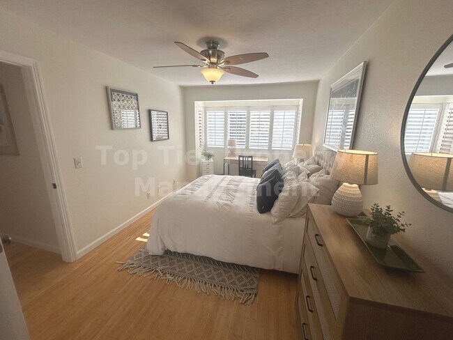 Building Photo - **Beautiful, Fully-Furnished 2 bed / 2.5 bath Townhome in Coastal Carlsbad - Available NOW**