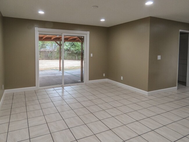 Building Photo - 1244 Marcel Dr