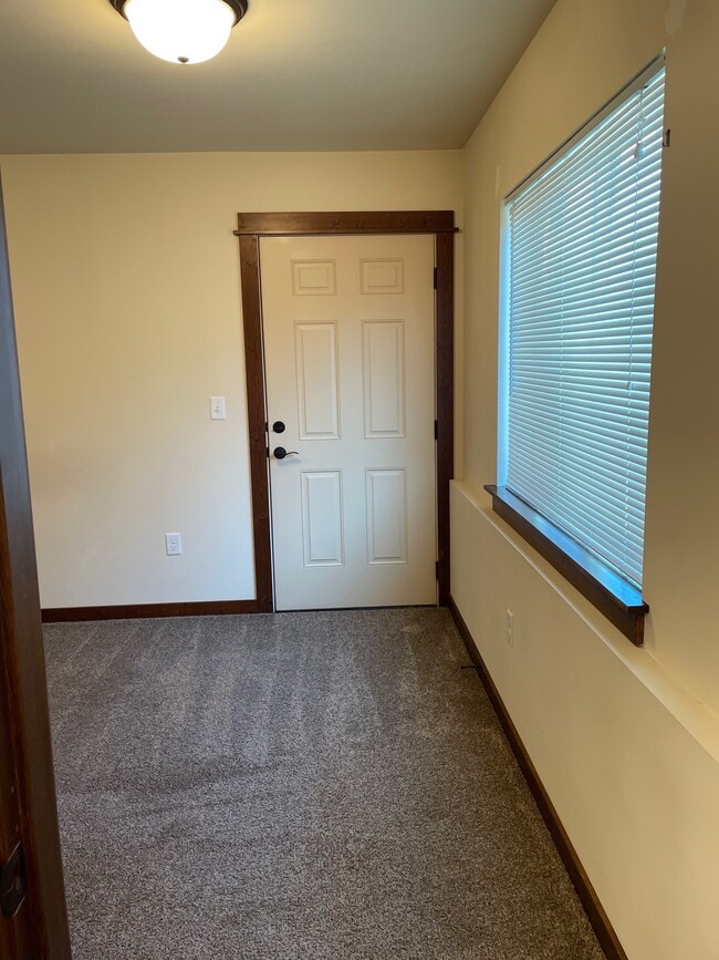 Building Photo - 3263 Catron St