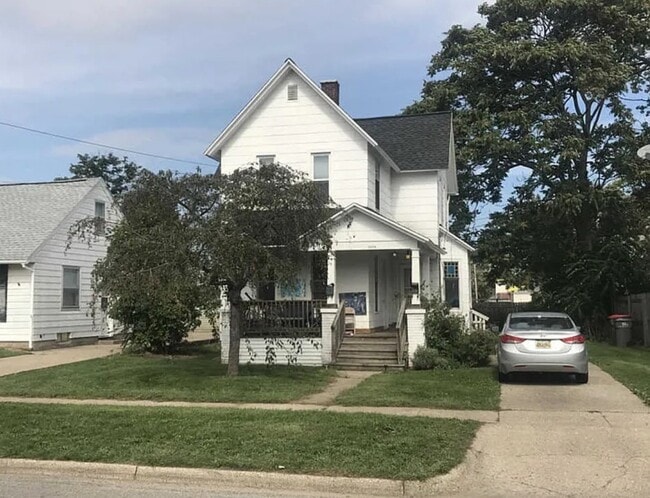 Building Photo - 1119 Albers St SW