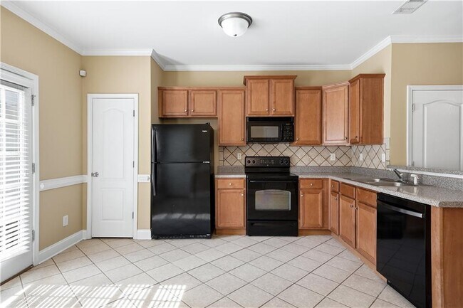 Building Photo - 211 Oconee River Cir