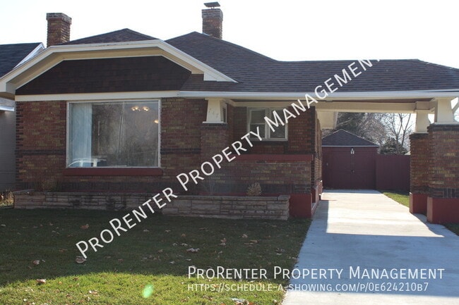 Primary Photo - 747 E 22nd St